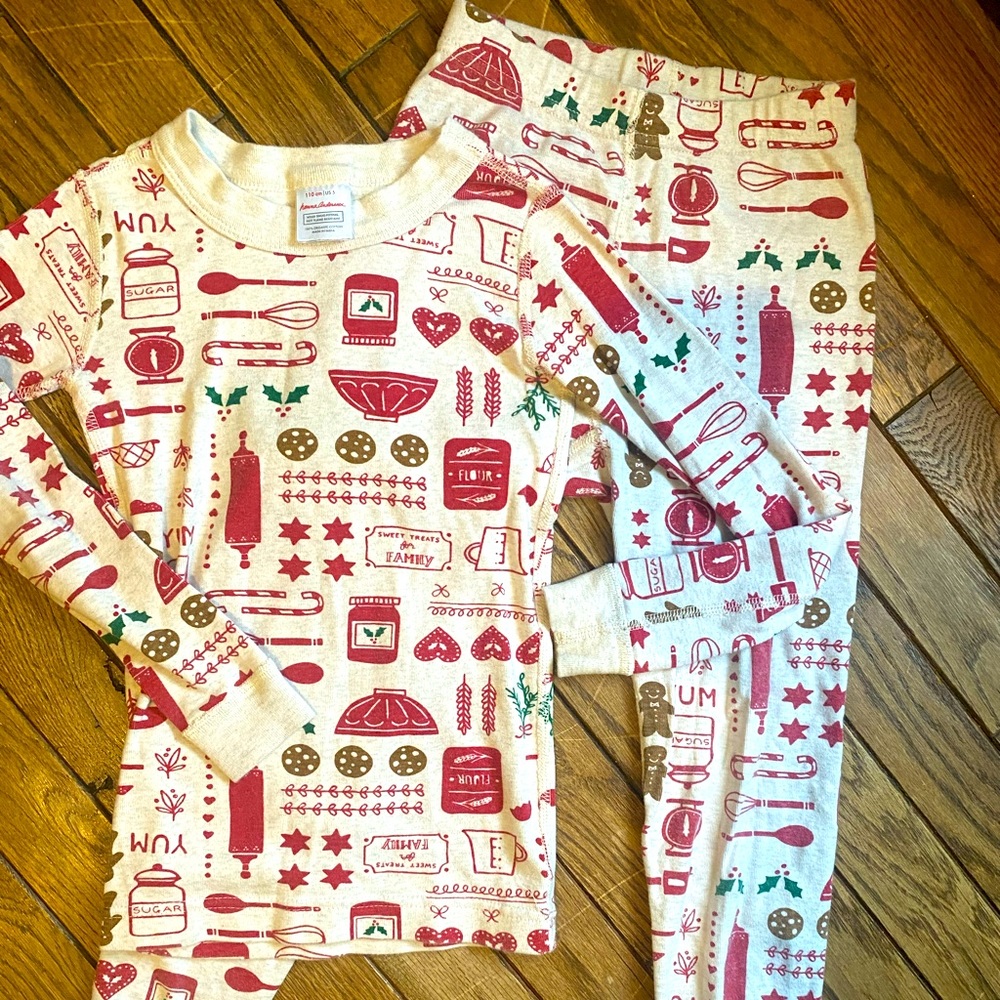 Perfection - Hanna Andersson size 5 (110 cm) winter Jammie’s